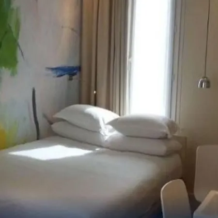 Hotel Les Jardins D' Alesia 3*