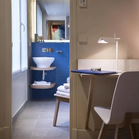 Hotel Les Jardins D' Alesia